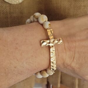 GOLD CHRISTIAN CROSS BEADED BRACELET